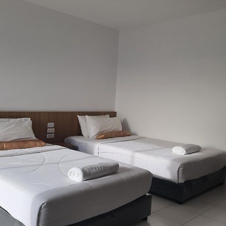 Patong Bay Inn ภายนอก รูปภาพ